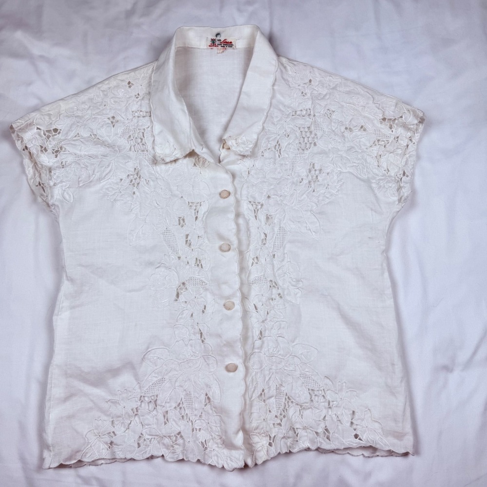 Vintage Daffodil White 100% Linen Hand Embroidered Floral Cutwork Blouse Top